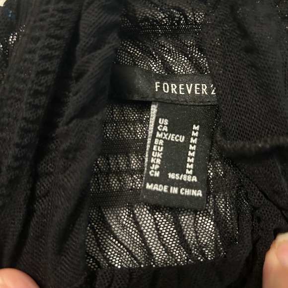 NWOT Ruched mesh top - Picture 3 of 4